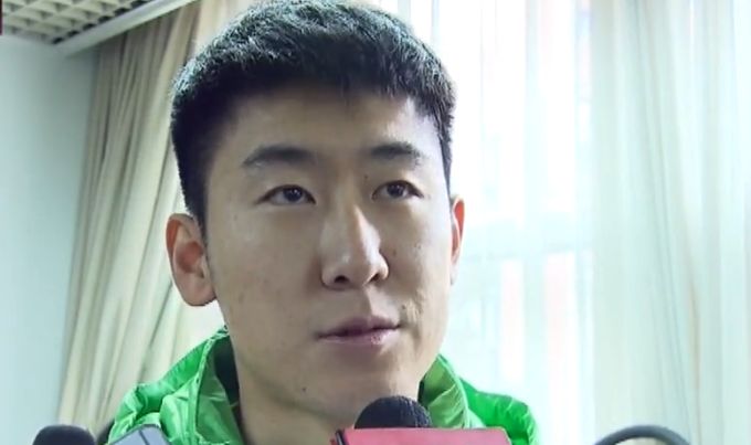 在线亚洲精品自拍